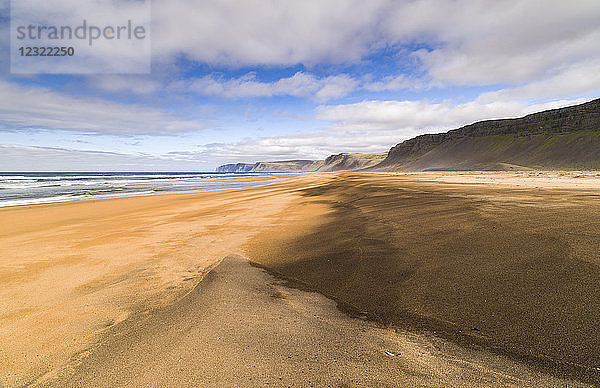 Raudasandur  Westfjorde  Island  Polarregionen