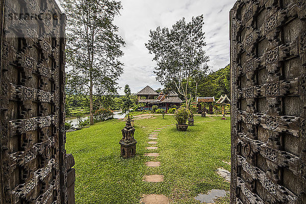 Elefanten-Lodge im Elefanten-Dorf; Luang Prabang  Laos