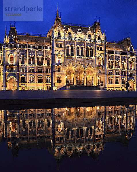 Ungarn  Budapest  Parlament  Orszaghaz