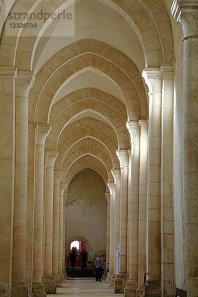 Frankreich  Bourgogne Franche Comte  Departement Yonne (89)  Abtei Pontigny