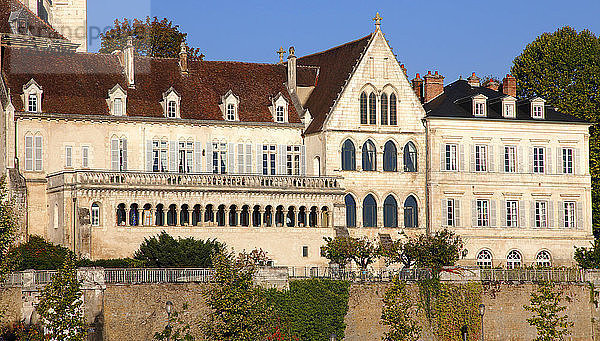 Frankreich  Region Bourgogne Franche Comte (Burgund)  Departement Yonne  Auxerre  Präfektur (alter Bischofspalast)