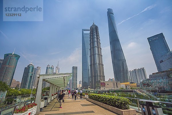 China  Shanghai City  Pudong District  Lujiazui  World Financial Center  Jinmao Bldg. und Shanghai Tower