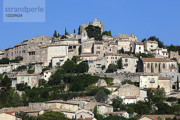 Frankreich  Provence Alpes Cote d'Azur  Alpes de Haute Provence (04)  Simiane la Rotonde