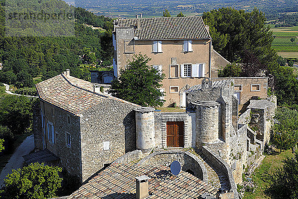 Frankreich  Provence Alpes Cote d'Azur  Departement Vaucluse (84)  Naturpark Luberon  Menerbes (schönstes Dorf Frankreichs) nicolas de Stael