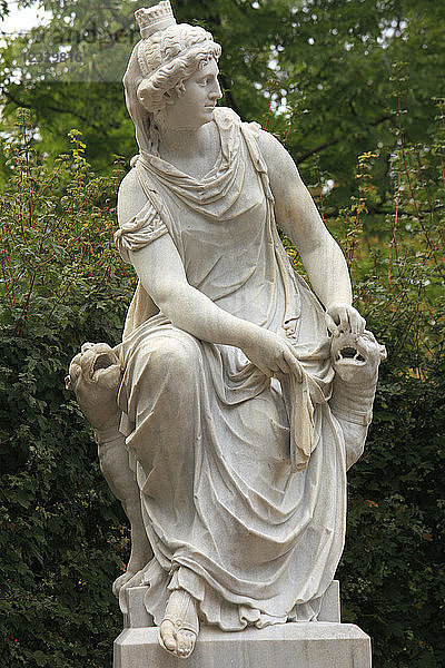 Österreich  Wien  Schönbrunn  Garten  Statue