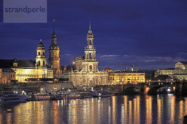 Deutschland  Sachsen  Dresden  Skyline  Fluss Elbe