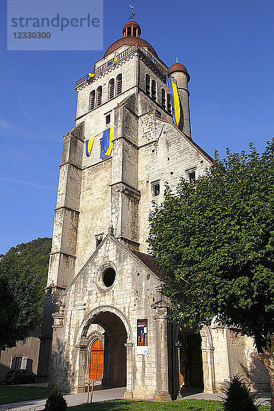 Frankreich  Franche Comte  Departement Jura (39)  Poligny  Stiftskirche Saint Hippolyte