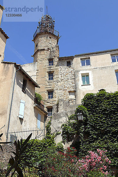 Frankreich  Provence Alpes Cote d'Azur  Vaucluse (84)  Carpentras  Glockenturm