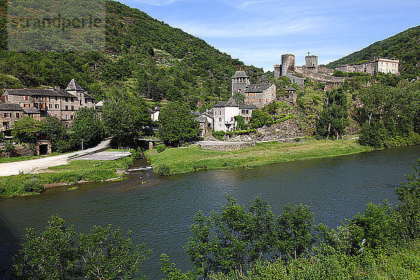 Frankreich  Okzitanien  Departement Aveyron (12)  Brousse le Chateau (schönstes Dorf Frankreichs) im Tarntal