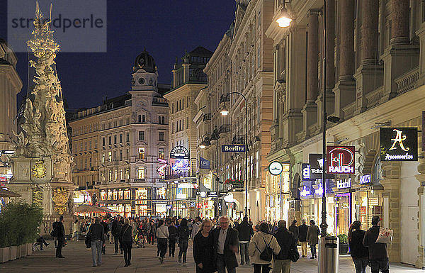 Österreich  Wien  Graben  Pestsäule  Straßenszene  Menschen
