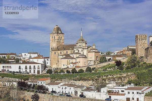 Spanien  Extremadura Region  Jerez de los Caballeros Stadt  Encarnacion Kirche