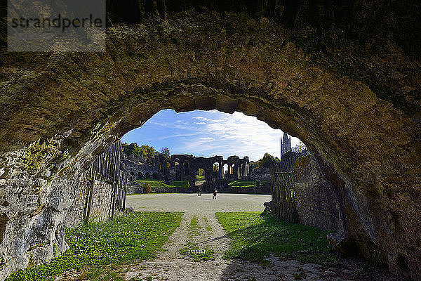 Europa Frankreich Gallo-römische Arena von Saintes in Charente-Maritime
