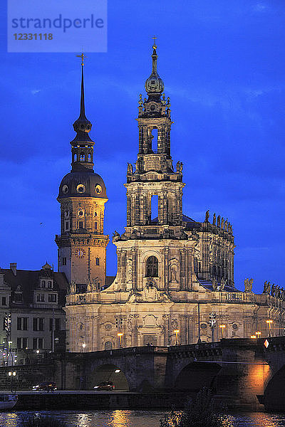 Deutschland  Sachsen  Dresden  Schloss  Kathedrale  Fluss Elbe