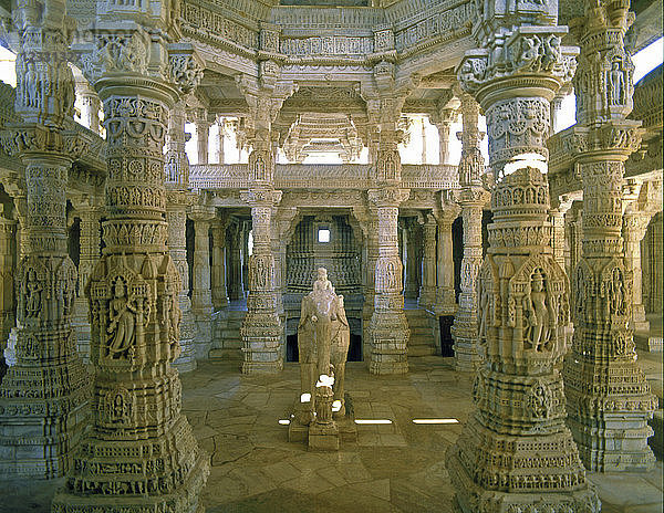 Indien  Rajasthan  Ranakpur  Chaumukha  Jain-Tempel von Adinath