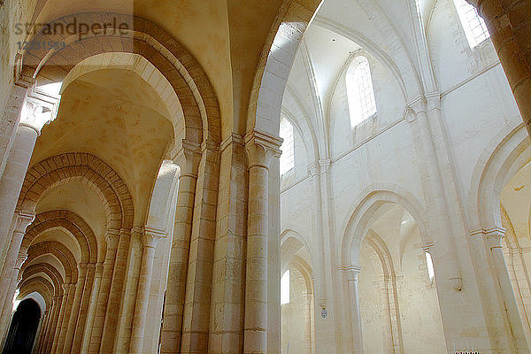 Frankreich  Bourgogne Franche Comte  Departement Yonne (89)  Abtei Pontigny