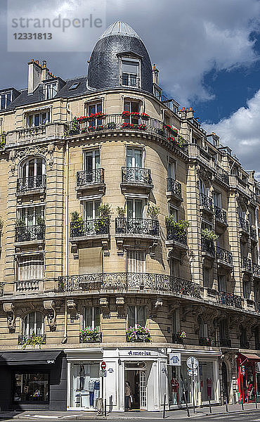 Frankreich  Paris 6. Bezirk  Haussmanianisches Gebäude in der Rue Vavin