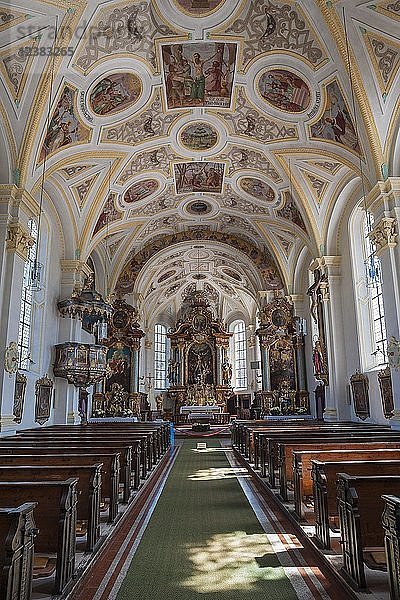 Pfarrkirche St. Andreas im Leitzachtal  Elbach bei Fischbachau  Oberbayern  Bayern  Deutschland  Europa
