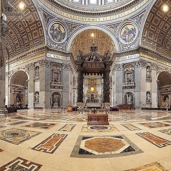 Innenraum  Petersdom  Basilika di San Pietro  Vatikan  Rom  Latium  Italien  Europa