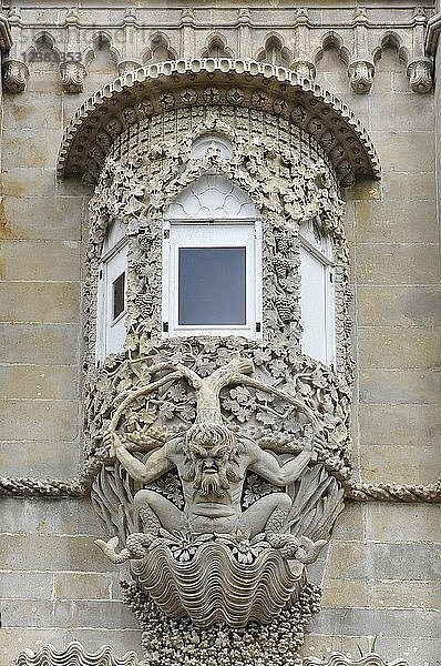 Erker  Triton porticus  Palácio Nacional da Pena Stadtpalast  Sintra  Portugal  Europa