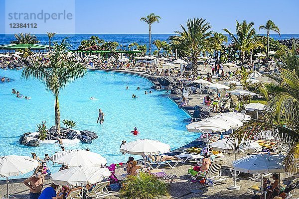 Schwimmbäder  Parque Maritimo de Cesar Manrique  Santa Cruz de Tenerife  Teneriffa  Kanarische Inseln  Kanarische Inseln  Spanien  Europa