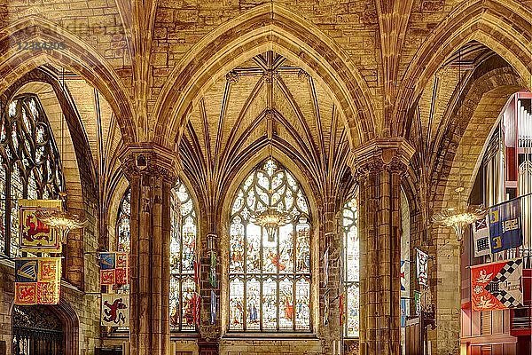 St. Giles Cathedral  Gewölbe mit Glasfenstern  Edinburgh  Schottland  Vereinigtes Königreich  Europa