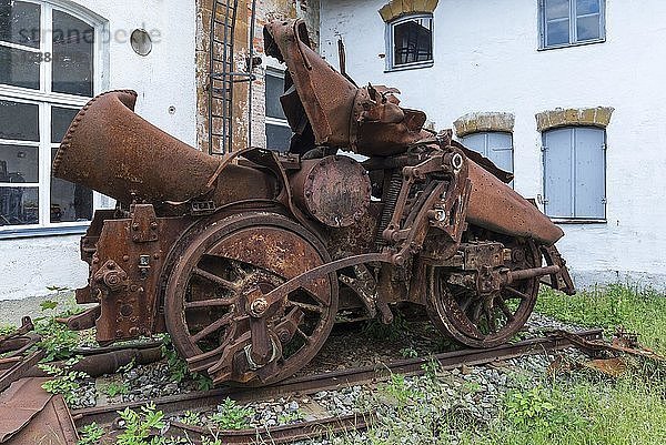 Überreste der Lokomotive 54 1695 Baujahr 1922 wurde 1945 von einer Bombe getroffen und zerstört  Bayerisches Eisenbahnmuseum Nördlingen  Nördlingen  Bayern  Deutschland  Europa