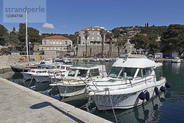 Yachthafen  Insel Lopud  Elaphitische Inseln  Dalmatien  Kroatien  Europa