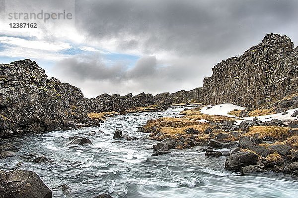 Fluss Öxará  Thingvellir-Nationalpark  Goldener Kreis  Südliche Region  Island  Europa
