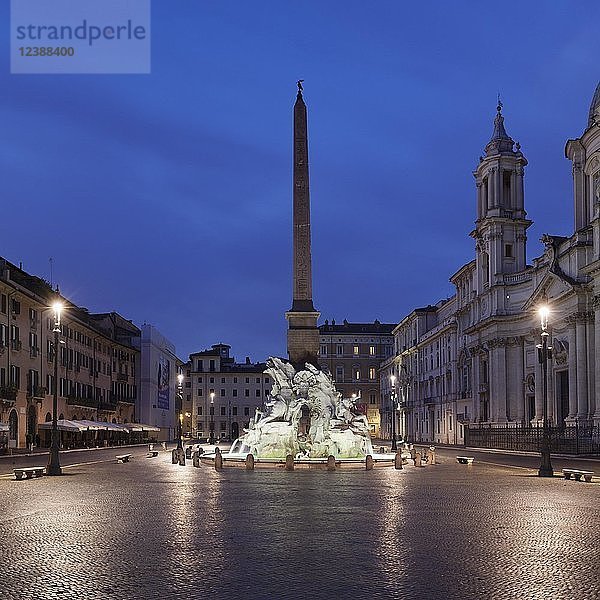 Fontana dei Quattro Fiumi  Vierströmebrunnen  Piazza Navona  Rom  Latium  Italien  Europa