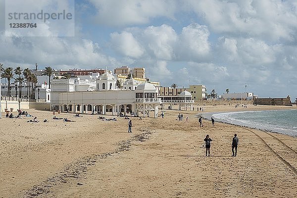 Strand von Cádiz  Andalusien  Spanien  Europa