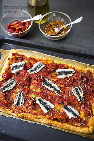 Pizza Marinara with anchovies