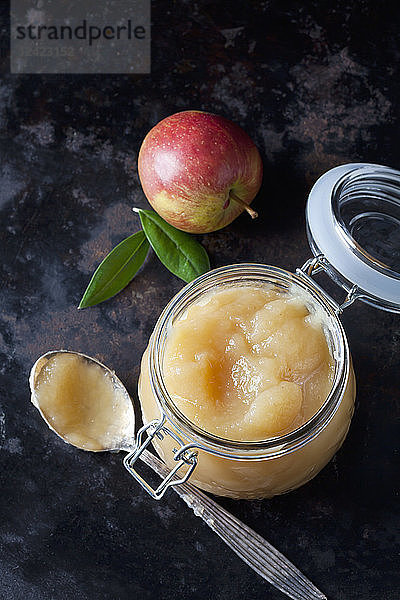 Preserving jar of applesauc