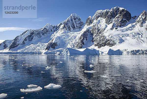 Antarctic  Antarctic Peninsula  iceberg in Antarctic Ocean