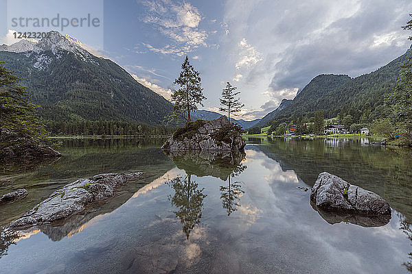 Germany  Bavaria  Berchtesgaden Alps  Lake Hintersee