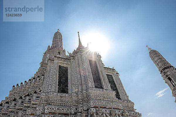 Thailand  Bangkok  temple Wat Arun at backlight