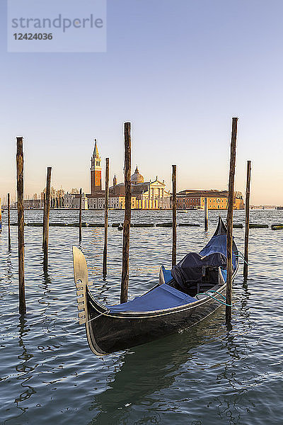 Italy  Venice  gondola in front of San Giorgio Maggiore