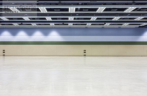 Ein leerer Raum im Kongresszentrum.