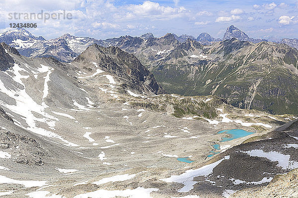 Höhenblick auf Lej Verd  Val Bever  Engadin  Graubünden  Schweiz  Europa