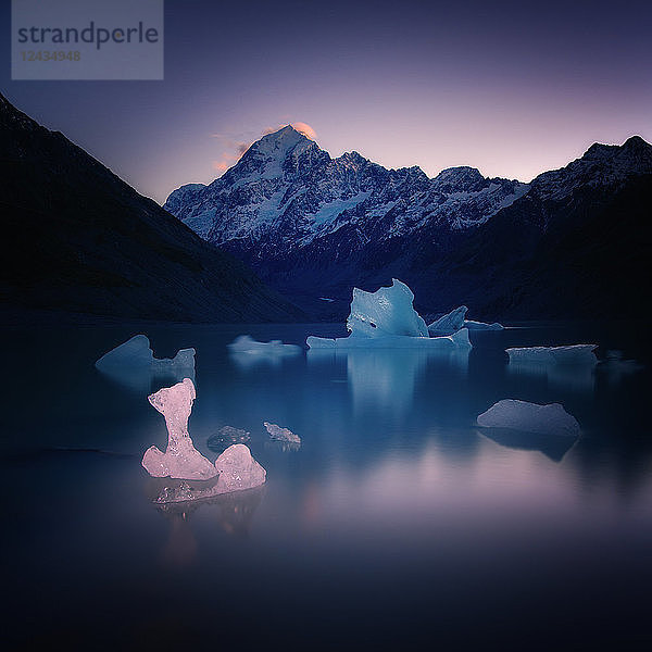 Hooker Gletschersee  Mount Cook (Aoraki)  Hooker Valley Trail  UNESCO-Weltkulturerbe  Südinsel  Neuseeland  Pazifik