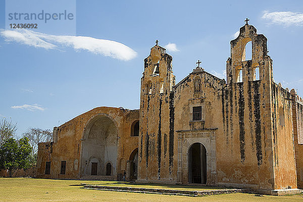 Ehemaliges Kloster San Miguel Arcangel  gegründet 1541 n. Chr.  Route der Klöster  Mani  Yucatan  Mexiko  Nordamerika