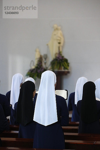 Katholische Schwestern im Dienst  Dominikanische Gemeinschaft von Bien Hoa  Vietnam  Indochina  Südostasien  Asien
