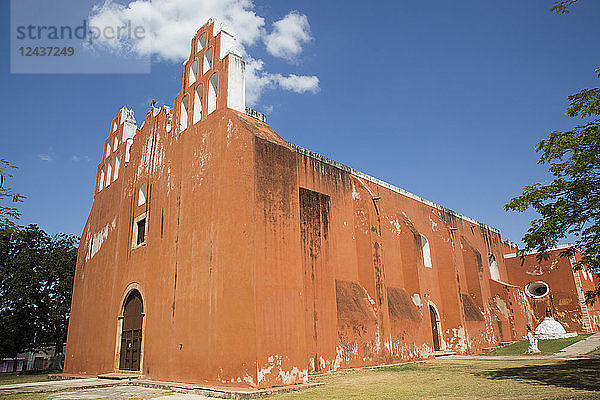 Kirche der Virgen de la Asuncion  16. Jahrhundert  Muna  Yucatan  Mexiko  Nordamerika
