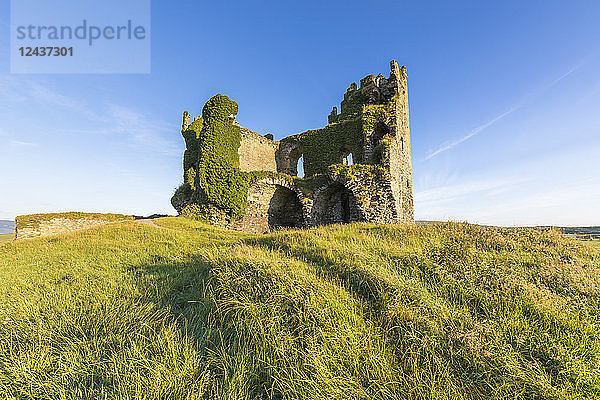 Ballycarbery Castle  Cahersiveen  Grafschaft Kerry  Munster  Republik Irland  Europa