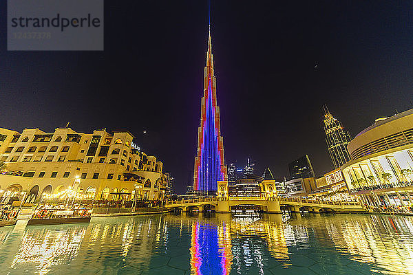 Burj Khalifa Light Show  Dubai Mall und Burj Khalifa See  Dubai  Vereinigte Arabische Emirate  Naher Osten