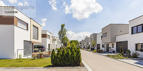 Germany  Bavaria  Neu-Ulm  modern one-family houses  efficiency houses