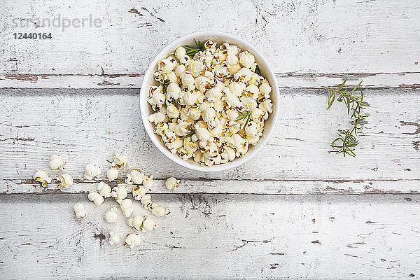 Homemade popcorn with rosemary and parmesan