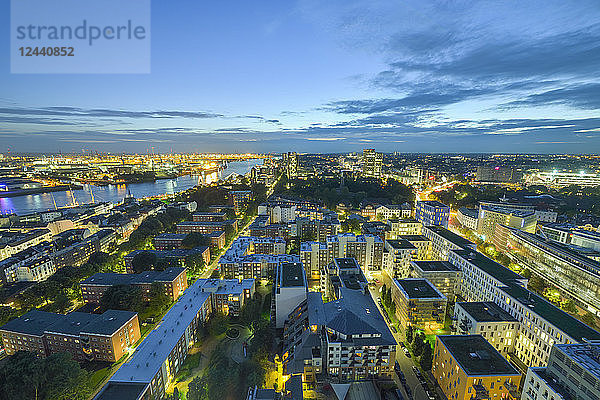 Germany  Hamburg  cityscape in the evening