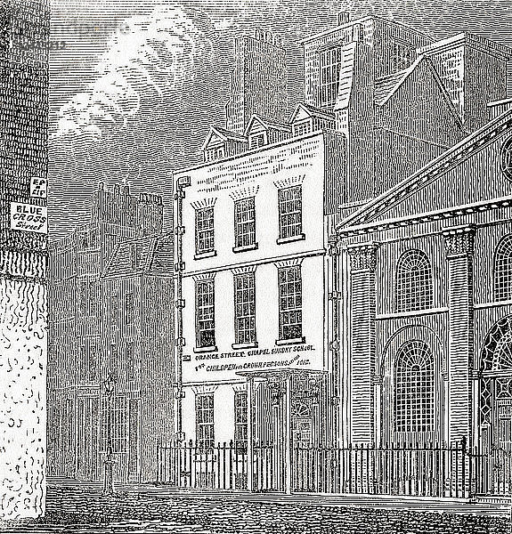 Haus von Sir Isaac Newton  St. Martin's Street  Leicester Square  London  England. Sir Isaac Newton  1642 - 1726/27. Englischer Mathematiker  Astronom  Theologe  Schriftsteller und Physiker. Aus Old England: A Pictorial Museum  veröffentlicht 1847.