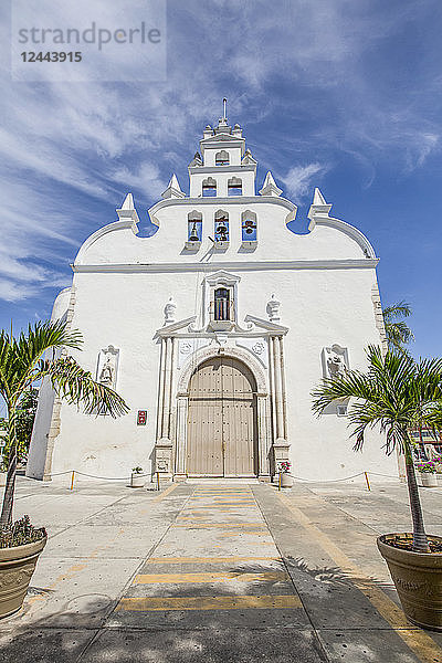 Koloniale Kirche von Santiago Apostol  Merida  Yucatan  Mexiko