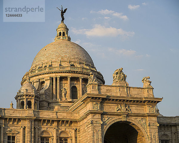 Das Victoria Memorial  das dem Andenken an Königin Victoria gewidmet ist  Kalkutta  Westbengalen  Indien